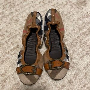 Burberry flats